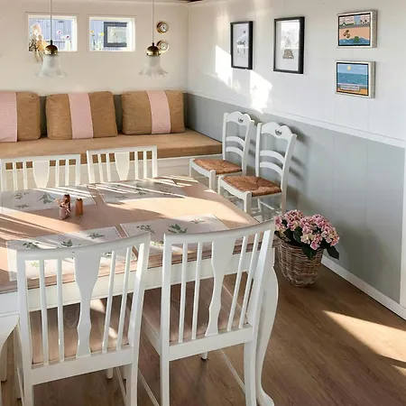 Romantic Summerhouse With Seaview Σπίτι διακοπών Κόλντινγκ