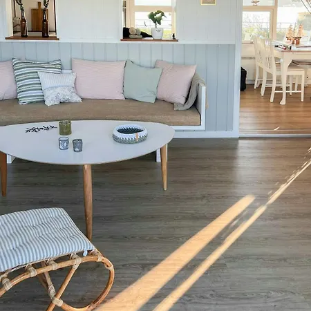 Romantic Summerhouse With Seaview * 科灵