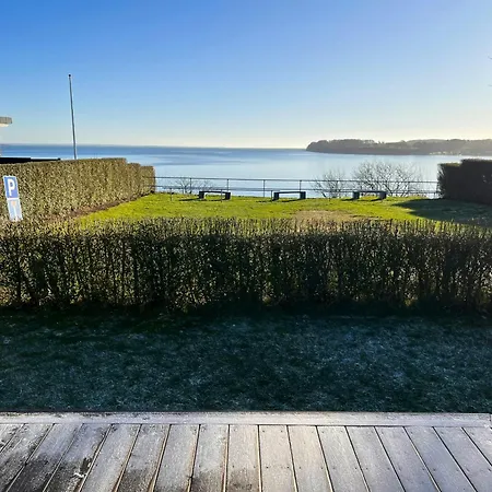 Romantic Summerhouse With Seaview